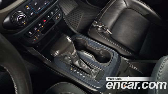 Chevrolet Korea Colorado 2021 — photo 12