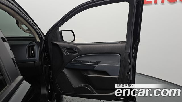 Chevrolet Korea Colorado 2021 — photo 14