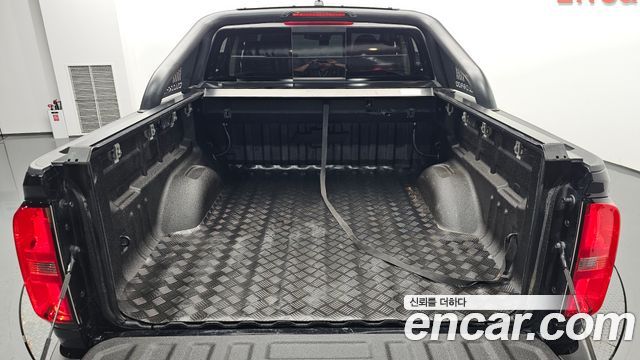 Chevrolet Korea Colorado 2021 — photo 27