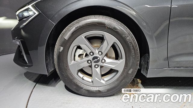 Kia K5 2025 — photo 5