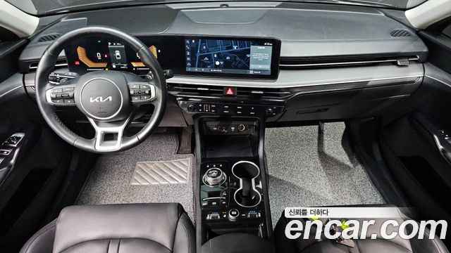 Kia K5 2025 — photo 10