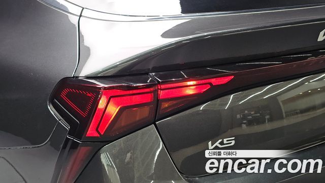 Kia K5 2025 — photo 9