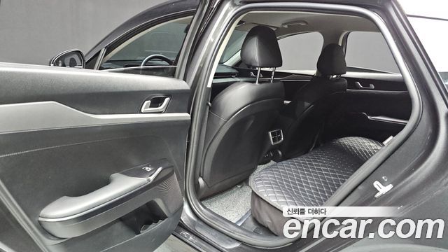 Kia K5 2025 — photo 16