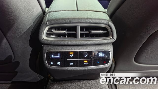 Genesis G80 2021 — photo 24