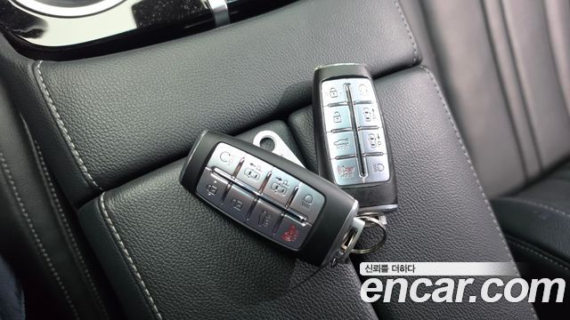 Genesis G80 2021 — photo 31