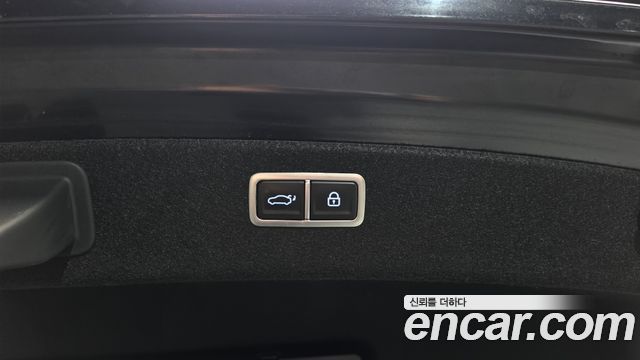 Genesis G80 2021 — photo 36