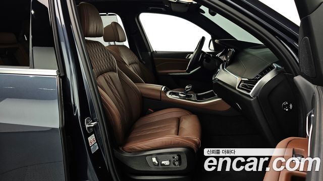 BMW X5 2022 — photo 17