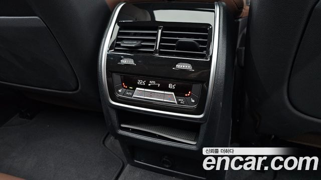 BMW X5 2022 — photo 25