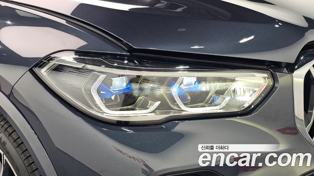 BMW X5 2022 — photo 8