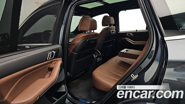 BMW X5 2022 — photo 16