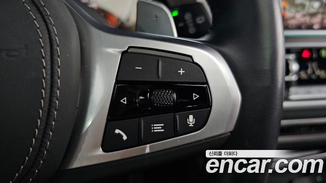 BMW X5 2022 — photo 31