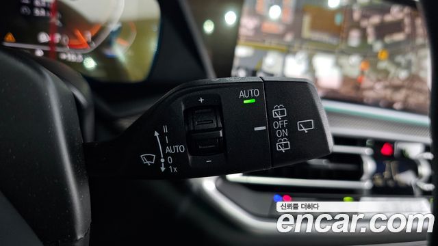 BMW X5 2022 — photo 32
