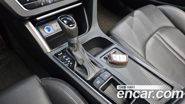 Hyundai Sonata 2016 — photo 12