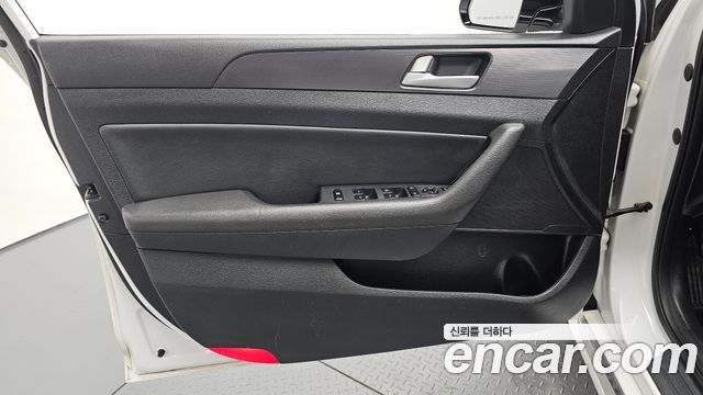 Hyundai Sonata 2016 — photo 14