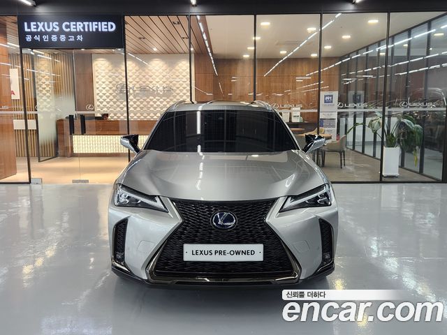 Lexus UX 2021 — photo 3