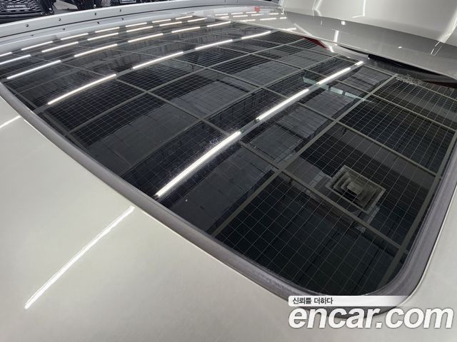 Lexus UX 2021 — photo 12