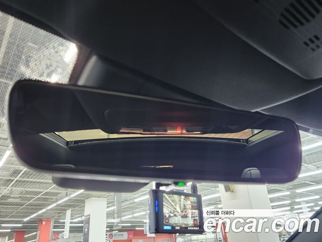 Lexus UX 2021 — photo 18