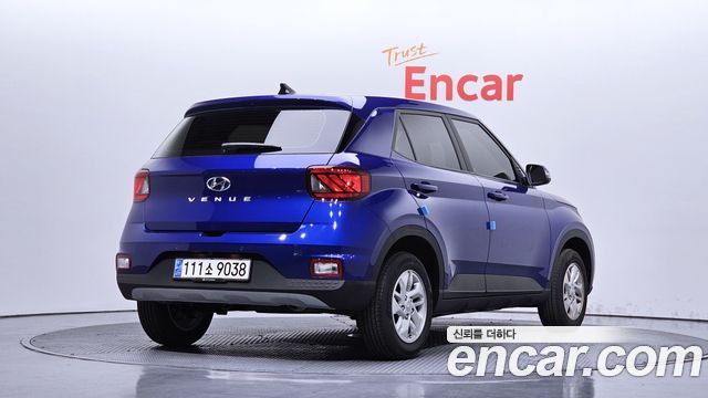 Hyundai Venue 2024 — photo 2