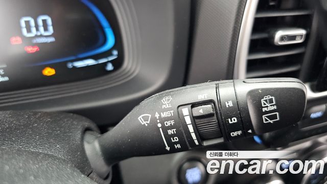 Hyundai Venue 2024 — photo 27