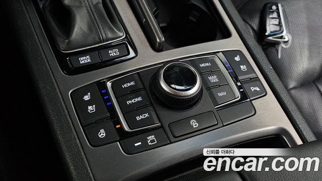 Hyundai Genesis 2016 — photo 24