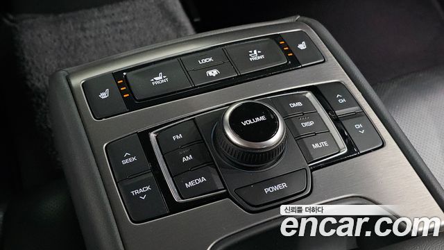 Hyundai Genesis 2016 — photo 25