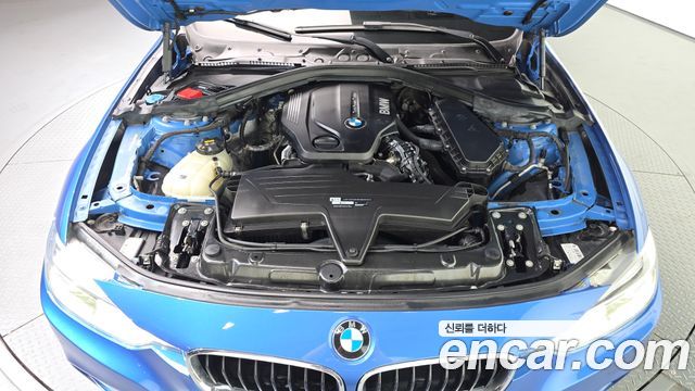 BMW 3-Series 2018 — photo 6