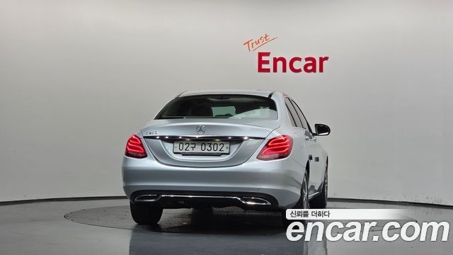 Mercedes-Benz C-Class 2016 — photo 4