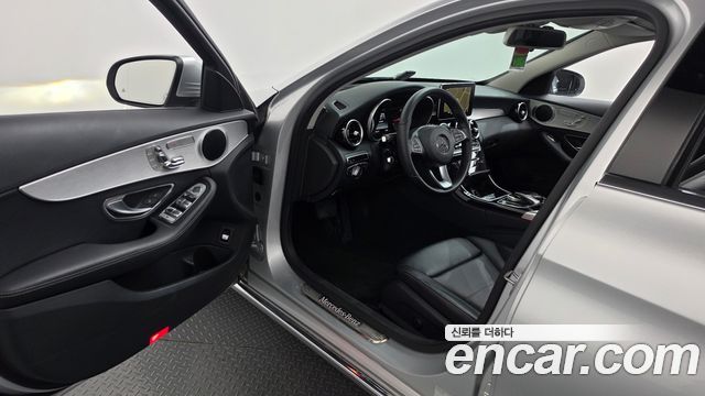 Mercedes-Benz C-Class 2016 — photo 10