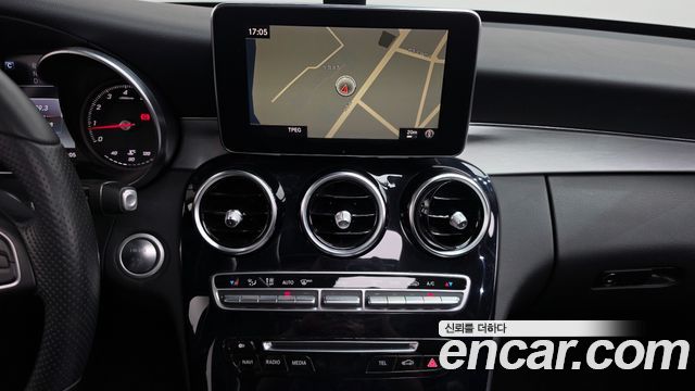Mercedes-Benz C-Class 2016 — photo 15