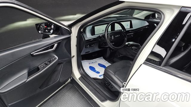 Kia EV6 2023 — photo 9