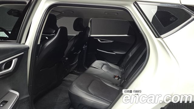Kia EV6 2023 — photo 10