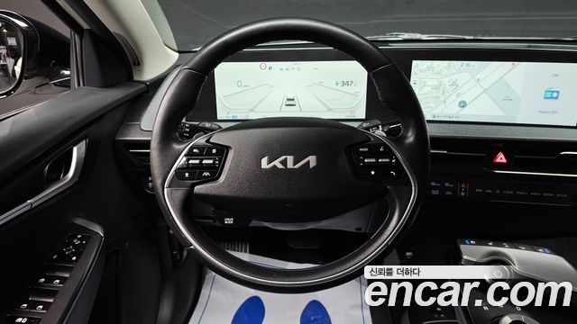 Kia EV6 2023 — photo 15
