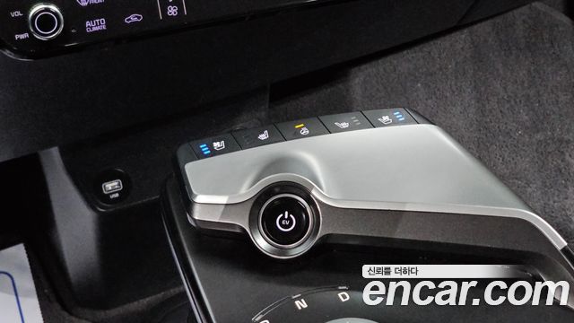 Kia EV6 2023 — photo 16