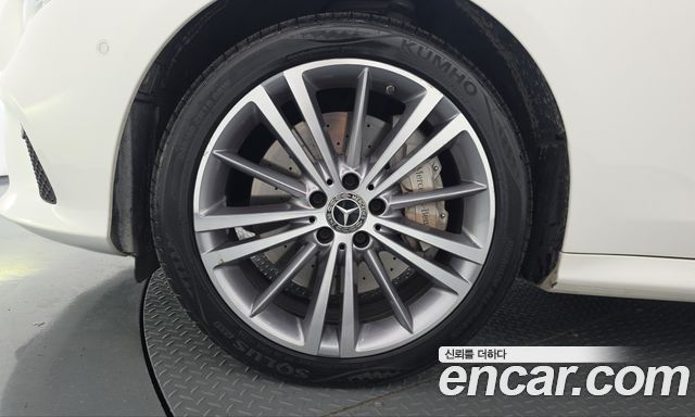 Mercedes-Benz CLS-Class 2019 — photo 5