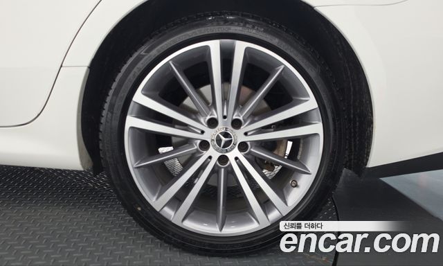 Mercedes-Benz CLS-Class 2019 — photo 7
