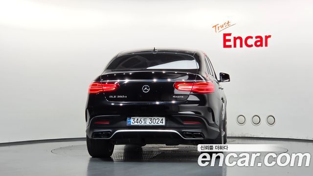 Mercedes-Benz GLE-Class 2018 — photo 4