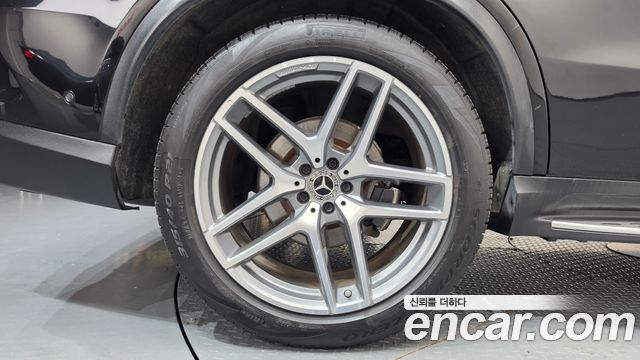 Mercedes-Benz GLE-Class 2018 — photo 5