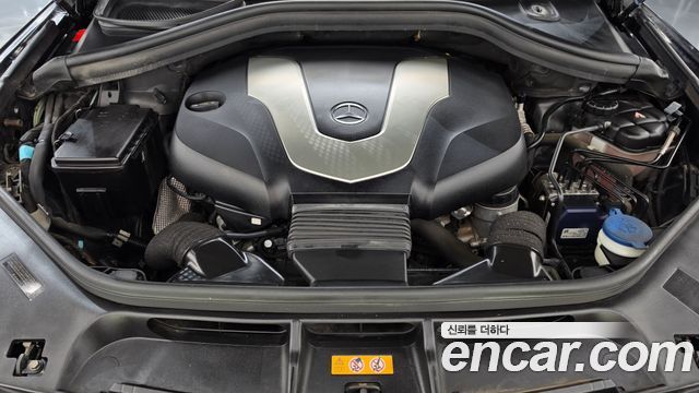 Mercedes-Benz GLE-Class 2018 — photo 6