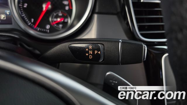 Mercedes-Benz GLE-Class 2018 — photo 9