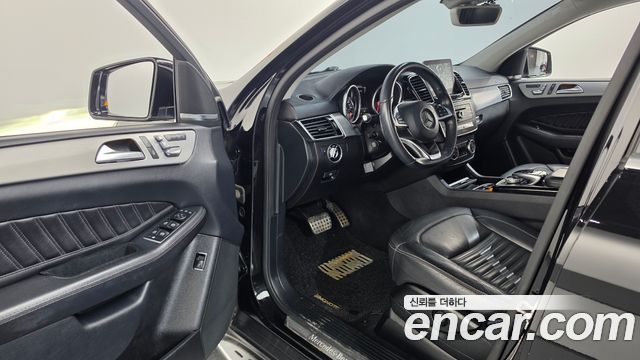 Mercedes-Benz GLE-Class 2018 — photo 10