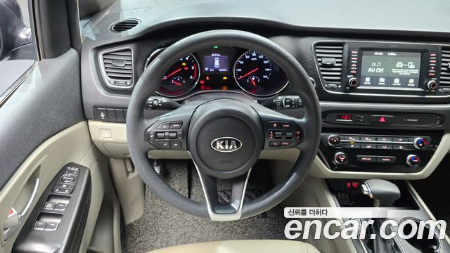 Kia Canival 2019 — photo 19