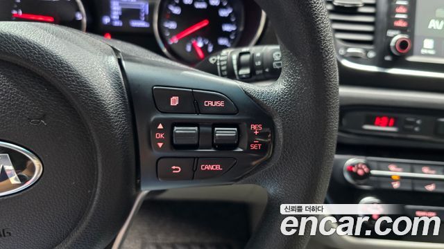 Kia Canival 2019 — photo 22