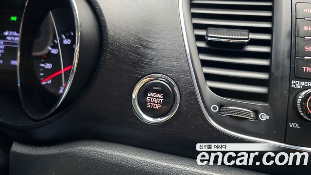 Kia Canival 2019 — photo 26