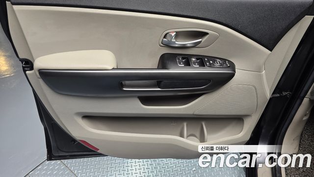 Kia Canival 2019 — photo 14