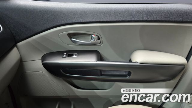 Kia Canival 2019 — photo 15