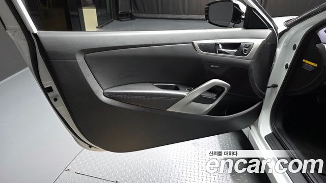 Hyundai Veloster 2012 — photo 16
