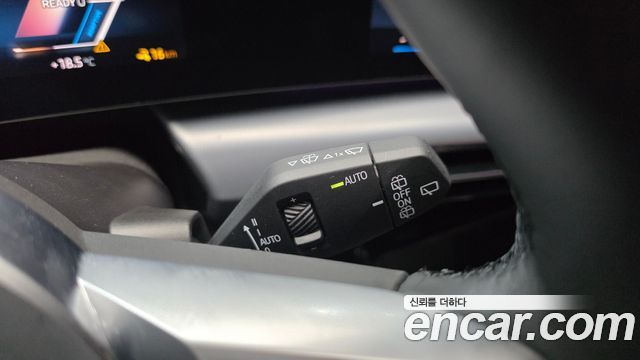 BMW iX1 2024 — photo 26