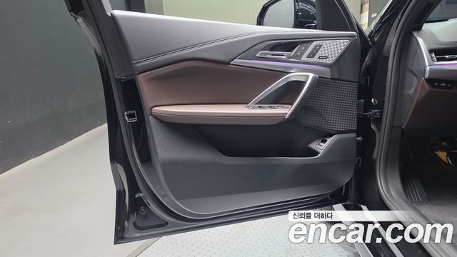BMW iX1 2024 — photo 14