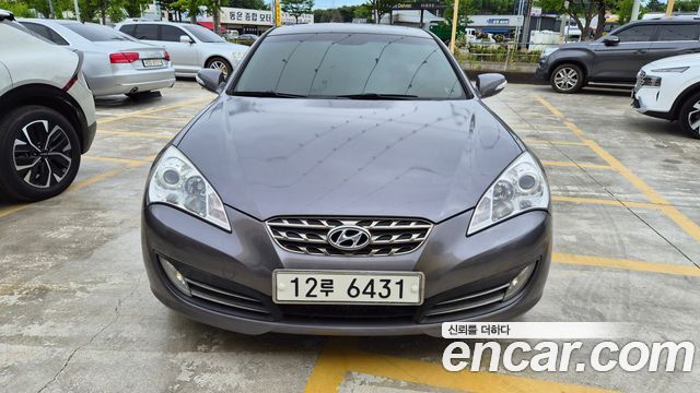 Hyundai Genesis 2011 — photo 1