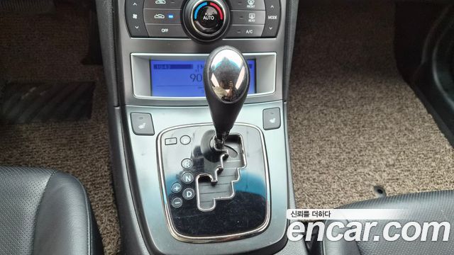 Hyundai Genesis 2011 — photo 12